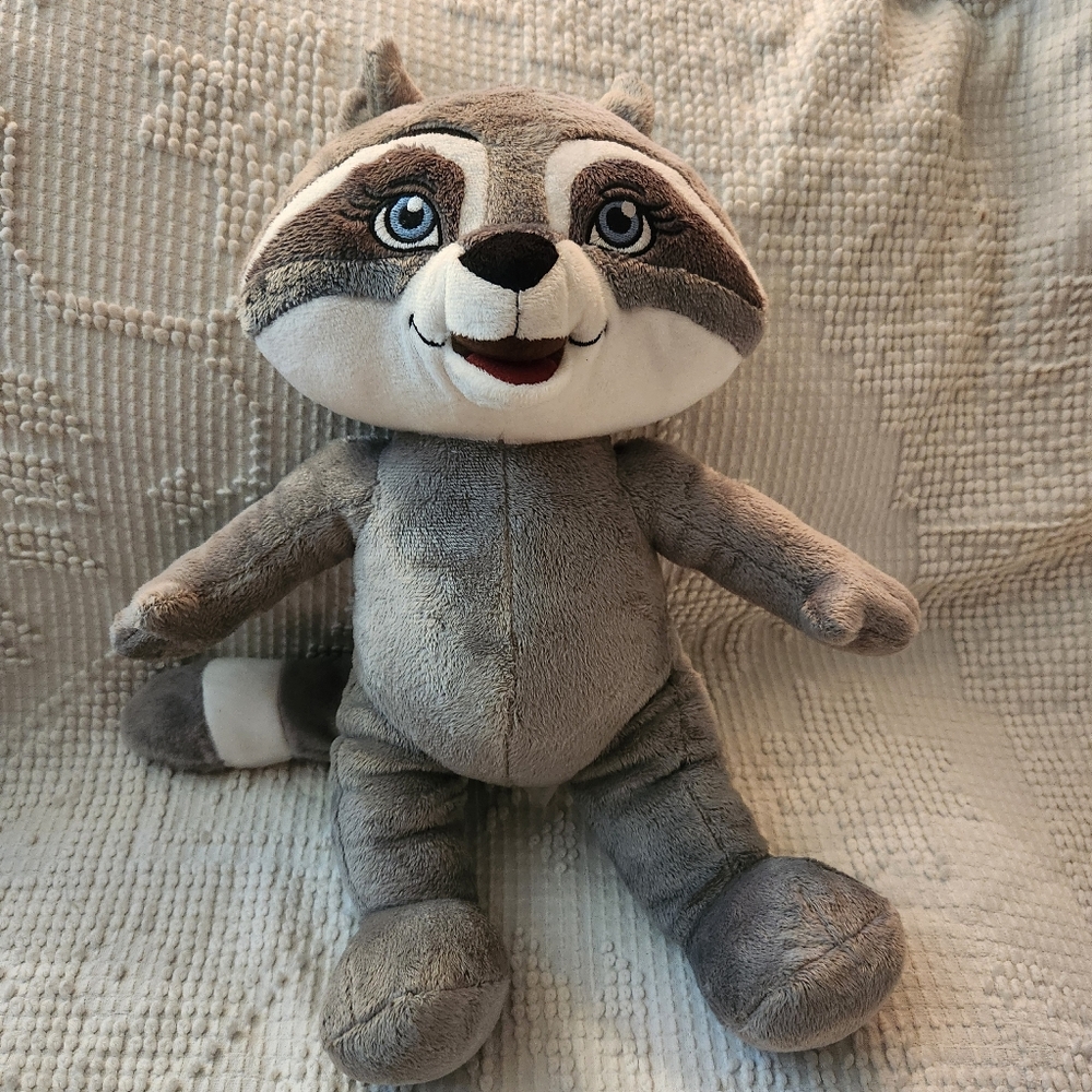 Great Wolf Lodge Rachel Raccoon Stuffie | 16in